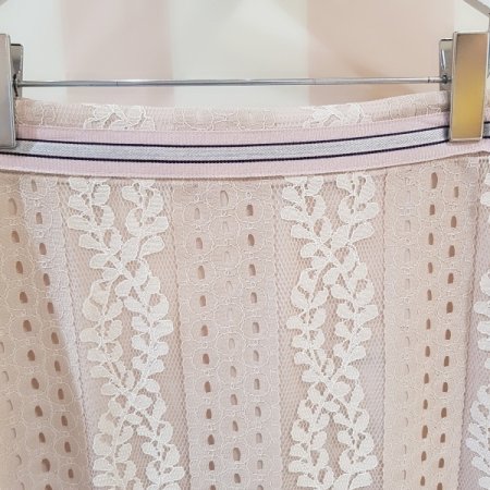 레이스 펀칭 스커트