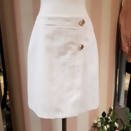 버튼 포인트 스커트