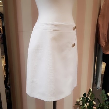 버튼 포인트 스커트