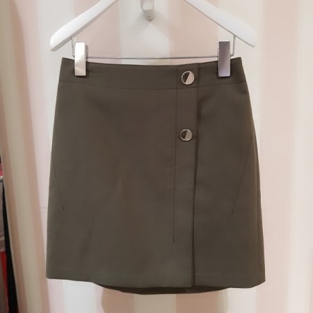 버튼 포인트 스커트