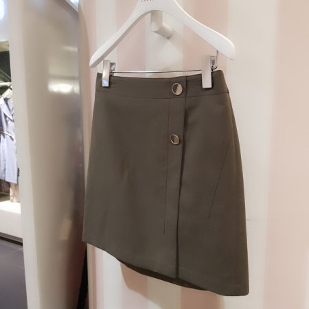 버튼 포인트 스커트