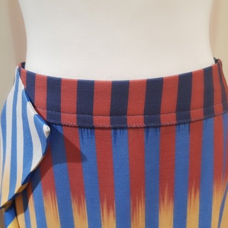 큐브 스트라이프 스커트