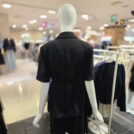 벨티드 투버튼 반팔 자켓