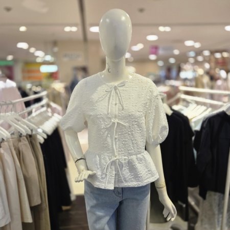 앞버튼 리본 블라우스