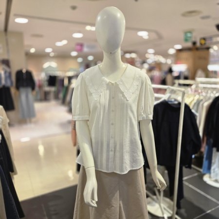 볼륨 소매 카라 반팔 블라우스