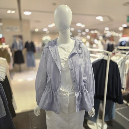 로우스트링 후드넥 하프 점퍼