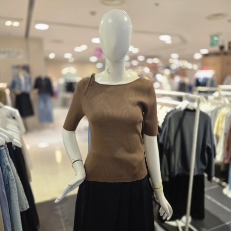 언발 리본 어깨끈 반팔 니트