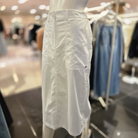 뒷허리 밴딩 H라인 스커트