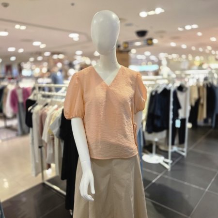 브이넥 리본 블라우스