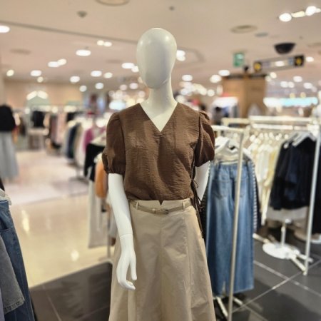 브이넥 리본 블라우스