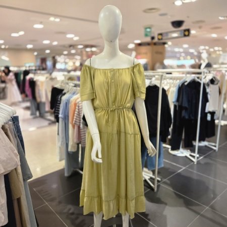 스퀘어넥 프릴 원피스