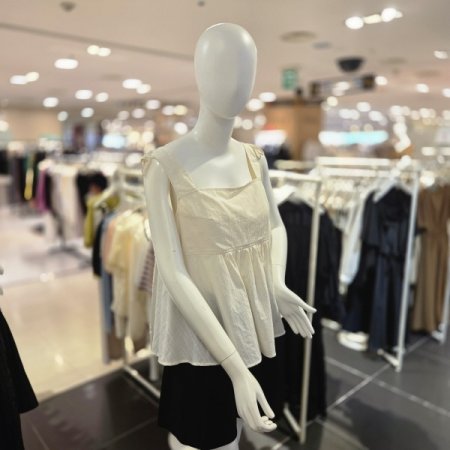 스퀘어넥 민소매 블라우스