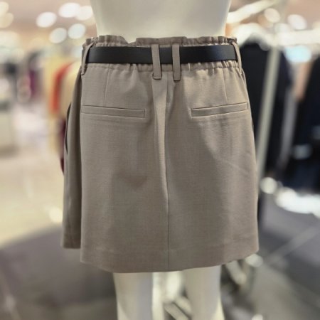 벨티드 뒷밴딩 핀턱 미니 스커트