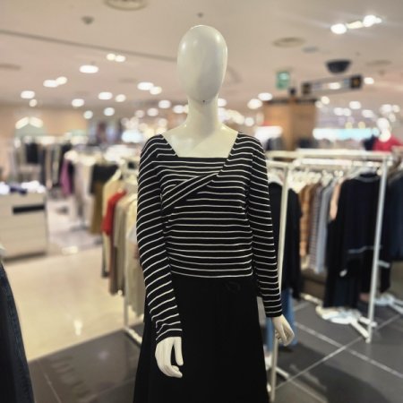 스트라이프 꼬임 니트