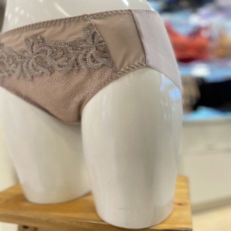 꾸띄르 고급자수 캐미컬 여성 햄팬티