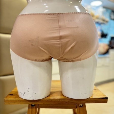  꾸띄르 꽃자수 스킨색 여성햄팬티