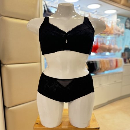 블랙 풀사이즈 기능성 노와이어 브라팬티세트 01