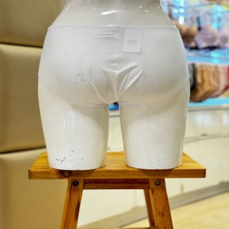 꾸띄르 캐미컬자수 노라인 여성햄팬티