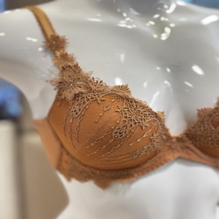 캐미컬자수 볼륨업 여성몰드브라