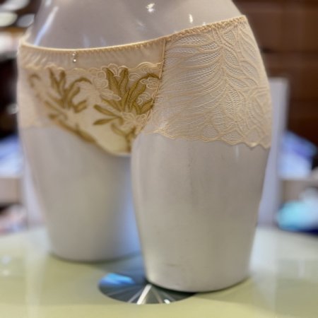 꾸띄르 노라인 망사 여성레이스팬티