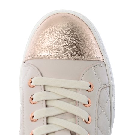 소다 여성 앰보 포인트 스니커즈