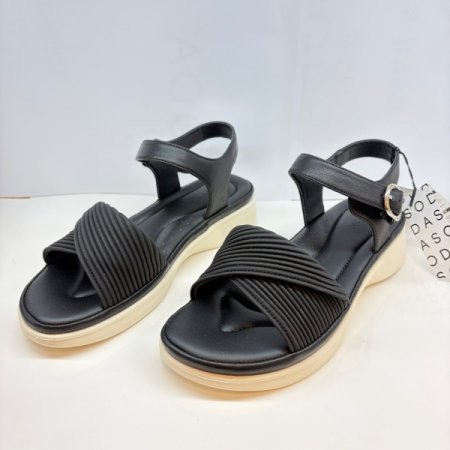 여성  통굽  초경량 샌들