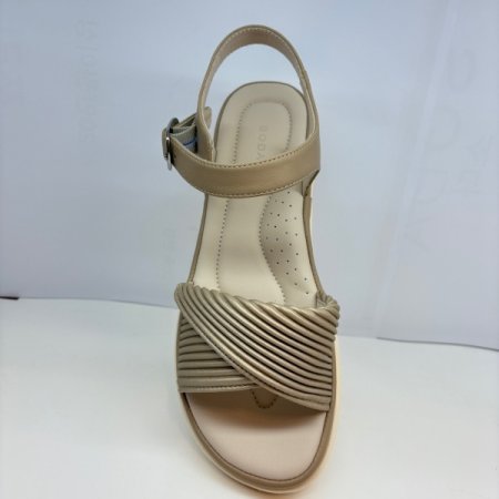 여성통굽 초경량 샌들