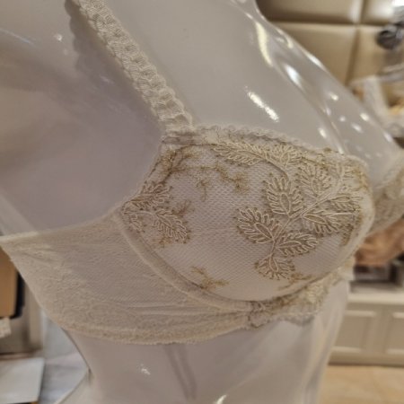 바바라블랙라벨4436브라세트