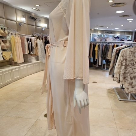 베가스무스4806R피치스킨로브가운