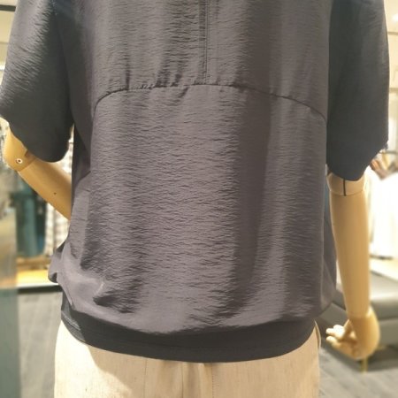 트리스 블라우스