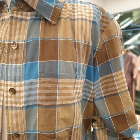 콘부체크블라우스