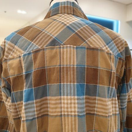 콘부체크블라우스