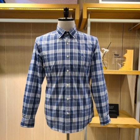 멜란지 칼라톤의 카치온 셔츠