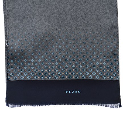 그라데이션 모티브 실크 스카프