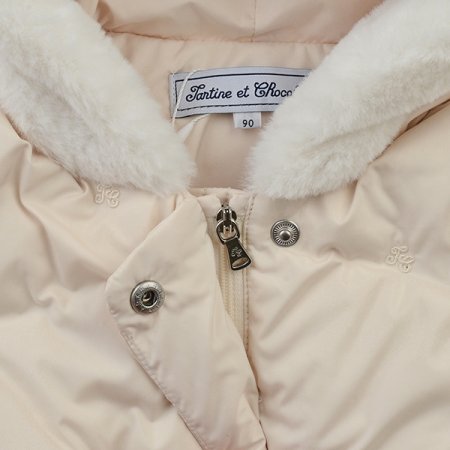 TCGG루이자수다운점퍼