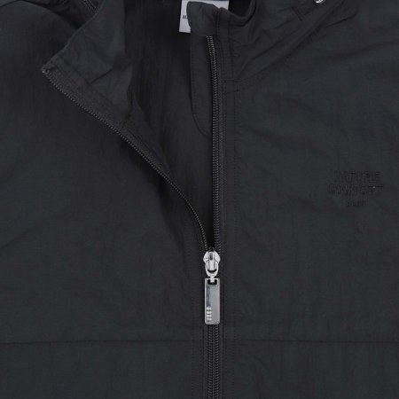 블랙 화섬 윈드브레이커 점퍼