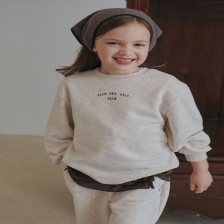 베이지 라운드 티셔츠