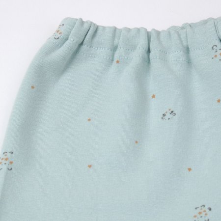 로벤긴소파자마내의