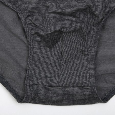 진그레이남주브리프