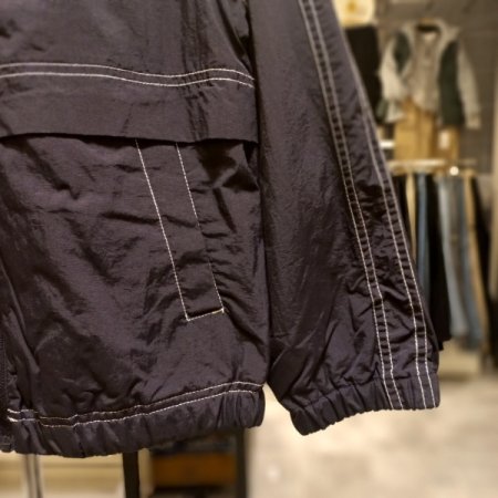 스티치포인트 웜업자켓