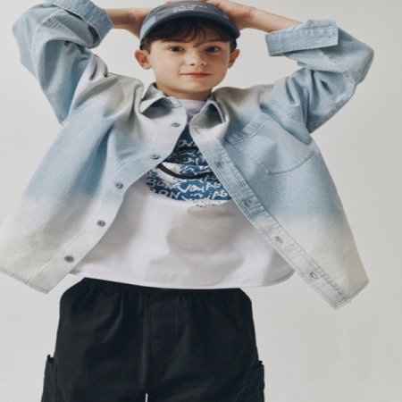 스트라이프 그라데이션 스카이블루 셔츠