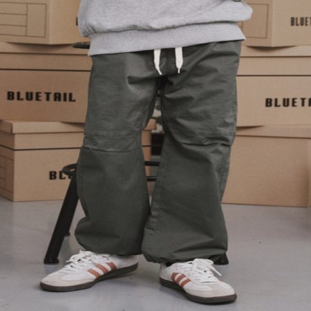 블루테일 카키 절개 팬츠