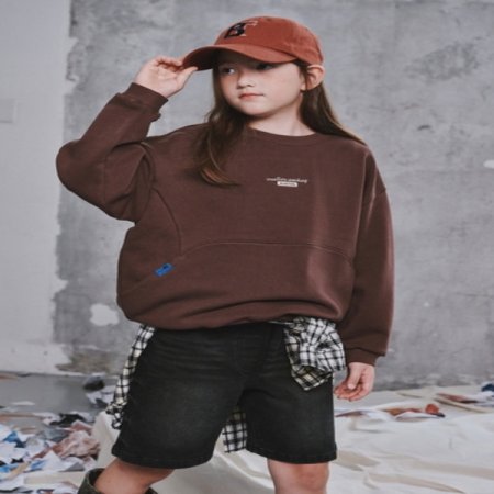 브라운 절개 맨투맨