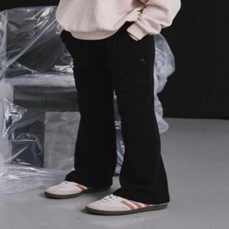 블랙 부츠컷 저지 팬츠