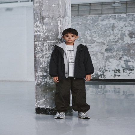 카키 사이드 스트링 화섬팬츠