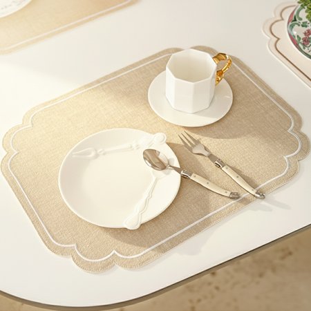 라네 자수 테이블 매트