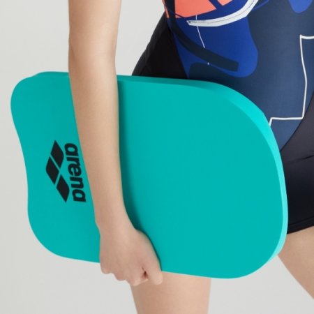 남여공용 킥보드