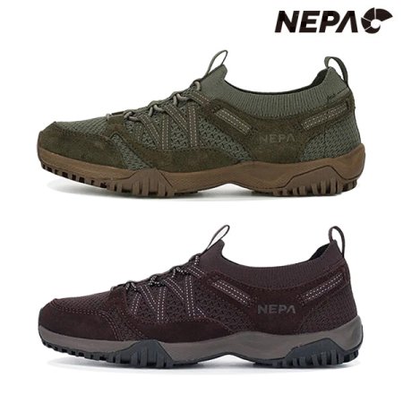 여성 클라라 하이킹