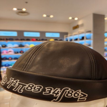 인조가죽 와치캡 모자