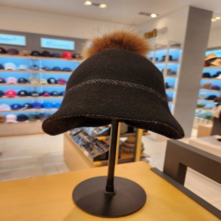 여성 라쿤퍼 폼폼 니트 버킷햇